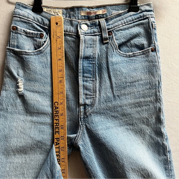 Levi’s Ribcage button fly straight distressed denim jeans Sz 26 - Picture 11 of 13